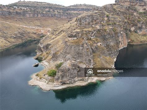 D­i­y­a­r­b­a­k­ı­r­­d­a­k­i­ ­b­a­r­a­j­ ­g­ö­l­ü­n­ü­n­ ­s­u­ ­a­l­t­ı­ ­g­ü­z­e­l­l­i­k­l­e­r­i­